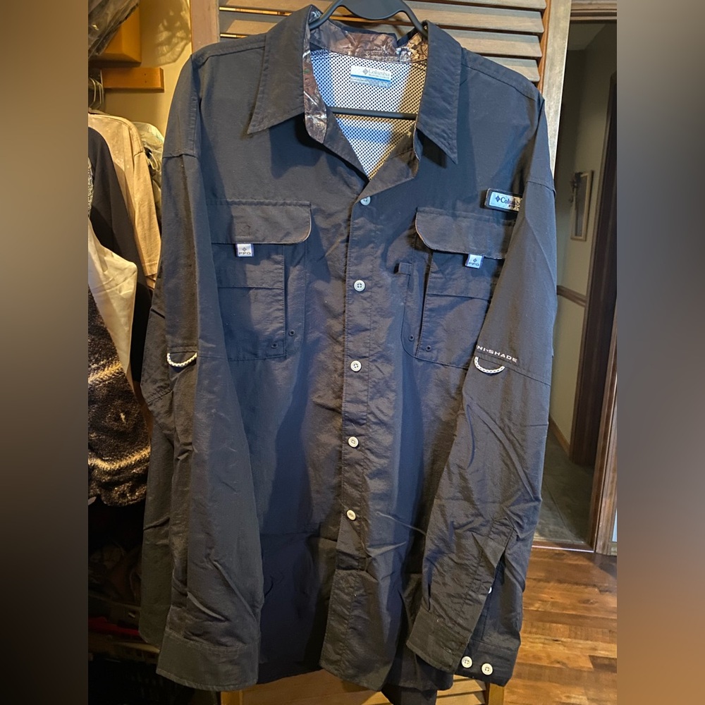 Black Columbia, long sleeve shirt